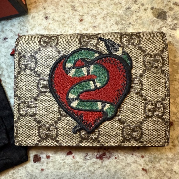 Limited Edition Gucci Wallet 🐍❤️‍🔥 - Picture 4 of 6